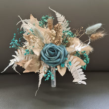 Load image into Gallery viewer, Everlasting flowers Floral cake topper – emerald, gold &amp; white

