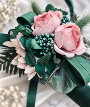 Load image into Gallery viewer, Emerald green &amp; blush pink school formal / prom wedding corsage

