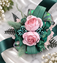 Load image into Gallery viewer, Emerald green &amp; blush pink school formal / prom wedding corsage
