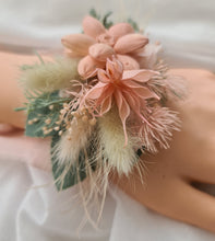 Load image into Gallery viewer, School formal set - corsage &amp; buttonhole in sage &amp; blush colours
