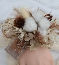 Load image into Gallery viewer, Boho preserved flowers &amp; cotton flower corsage - school formal, prom, graduation
