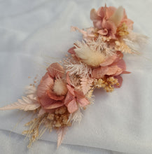 Load image into Gallery viewer, Preserved flowers bobby pin large x 3 blush peach
