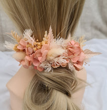 Load image into Gallery viewer, Preserved flowers bobby pin large x 3 blush peach
