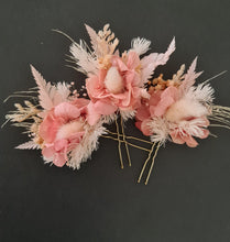 Load image into Gallery viewer, Preserved flowers bobby pin large x 3 blush peach
