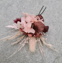 Load image into Gallery viewer, Preserved flowers bobby pin large x 3 burgundy &amp; dusty pink
