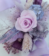 Load image into Gallery viewer, Violet purple tones preserved flowers corsage - School formal, prom, graduation, wedding
