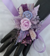 Load image into Gallery viewer, Violet purple tones preserved flowers corsage - School formal, prom, graduation, wedding

