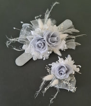 Load image into Gallery viewer, Preserved flowers snap lock corsage &amp; buttonhole - silver, grey &amp; white - School formal, prom, graduation, wedding
