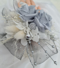 Load image into Gallery viewer, Preserved flowers snap lock corsage &amp; buttonhole - silver, grey &amp; white - School formal, prom, graduation, wedding
