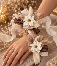Load image into Gallery viewer, Boho Daisy preserved flowers corsage &amp; boutonniere set - School formal, prom, graduation, wedding

