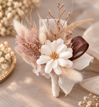 Load image into Gallery viewer, Boho Daisy preserved flowers corsage &amp; boutonniere set - School formal, prom, graduation, wedding
