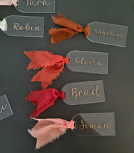 Load image into Gallery viewer, Personalised acrylic tag, custom wedding, event badge – Glitter letters
