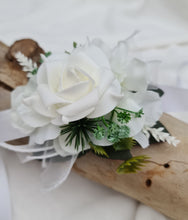Load image into Gallery viewer, Green &amp; white corsage &amp; buttonhole set Style 5 - School formal, prom, graduation, wedding
