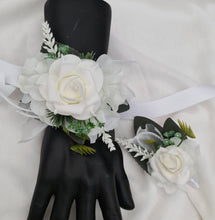 Load image into Gallery viewer, Green &amp; white corsage &amp; buttonhole set Style 5 - School formal, prom, graduation, wedding
