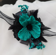 Load image into Gallery viewer, Emerald black corsage &amp; buttonhole set - School formal, prom, graduation, wedding
