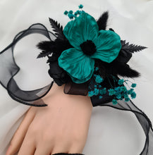Load image into Gallery viewer, Emerald black corsage &amp; buttonhole set - School formal, prom, graduation, wedding
