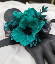 Load image into Gallery viewer, Emerald black anemone corsage &amp; buttonhole set - School formal, prom, graduation, wedding

