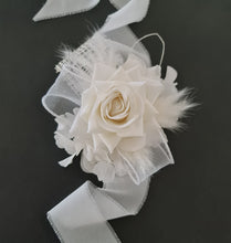Load image into Gallery viewer, Off White Everlasting Flowers Corsage AB1161 - School formal, prom, graduation, wedding

