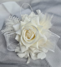 Load image into Gallery viewer, Off White Everlasting Flowers Corsage AB1161 - School formal, prom, graduation, wedding
