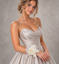 Load image into Gallery viewer, Off White Everlasting Flowers Corsage AB1163 - School formal, prom, graduation, wedding
