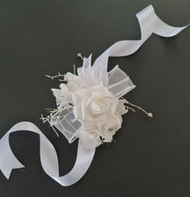 Load image into Gallery viewer, Off White Everlasting Flowers Corsage AB1165 - School formal, prom, graduation, wedding

