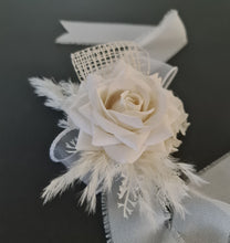 Load image into Gallery viewer, Off White Everlasting Flowers Corsage AB1167 - School formal, prom, graduation, wedding
