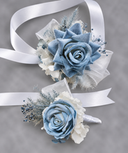Load image into Gallery viewer, Blue &amp; white corsage &amp; buttonhole set AB1172 - School formal, prom, graduation, wedding
