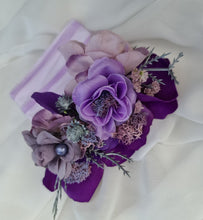 Load image into Gallery viewer, Purple violet corsage &amp; pocket flowers set AB1173 - School formal, prom, graduation, wedding
