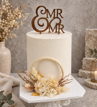 Load image into Gallery viewer, Handcrafted boho daisy flowers hoop / cake topper – 5inch
