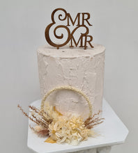 Load image into Gallery viewer, Handcrafted boho daisy flowers hoop / cake topper – 5inch
