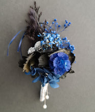 Load image into Gallery viewer, Preserved flowers corsage &amp; buttonhole black, blue &amp; silver AB2009&nbsp; - School formal / wedding
