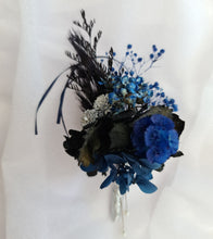 Load image into Gallery viewer, Preserved flowers corsage &amp; buttonhole black, blue &amp; silver AB2009&nbsp; - School formal / wedding
