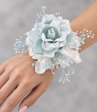 Load image into Gallery viewer, Light blue &amp; white preserved flowers snap lock corsage AB2041 - School formal, prom, graduation
