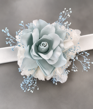 Load image into Gallery viewer, Light blue &amp; white preserved flowers snap lock corsage AB2041 - School formal, prom, graduation
