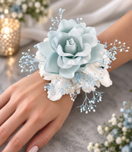 Load image into Gallery viewer, Light blue &amp; white preserved flowers snap lock corsage AB2041 - School formal, prom, graduation
