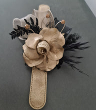 Load image into Gallery viewer, Champagne gold &amp; black crystal glitter snap lock corsage AB2042 - School formal, prom, graduation
