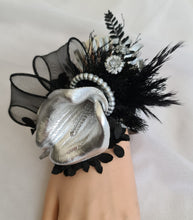 Load image into Gallery viewer, Unique Silver calla lily &amp; black glitter snap lock corsage AB2043 - School formal, prom, graduation

