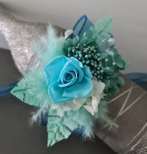 Load image into Gallery viewer, Emerald mint preserved rose corsage AB2079 - School formal, prom, graduation
