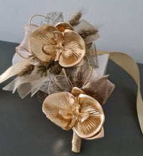 Load image into Gallery viewer, Bright orchid and champagne gold everlasting flowers corsage &amp; buttonhole AB2105 - School formal, prom, graduation

