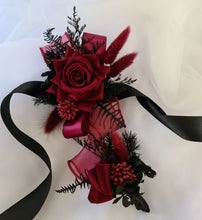 Load image into Gallery viewer, Corsage &amp; Buttonhole - Similar to AB1143 - STYLE 1
