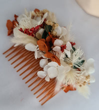 Load image into Gallery viewer, Rustic preserved flowers comb AB2124B – wedding, maternity photoshoot, hen’s party, event
