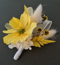 Load image into Gallery viewer, Yellow everlasting flowers corsage &amp; buttonhole AB2126 - School formal, prom, graduation
