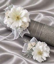 Load image into Gallery viewer, White everlasting flowers corsage &amp; buttonhole AB2144 - School formal, prom, graduation
