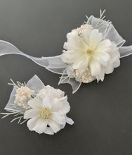 Load image into Gallery viewer, White everlasting flowers corsage &amp; buttonhole AB2144 - School formal, prom, graduation
