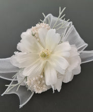 Load image into Gallery viewer, White everlasting flowers corsage &amp; buttonhole AB2144 - School formal, prom, graduation
