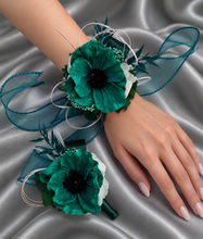 Load image into Gallery viewer, Emerald everlasting flowers corsage &amp; buttonhole AB2151 - School formal, prom, graduation
