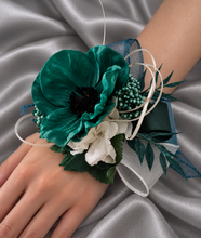 Load image into Gallery viewer, Emerald everlasting flowers corsage &amp; buttonhole AB2151 - School formal, prom, graduation
