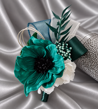 Load image into Gallery viewer, Emerald everlasting flowers corsage &amp; buttonhole AB2151 - School formal, prom, graduation
