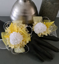 Load image into Gallery viewer, Yellow &amp; white everlasting flowers corsage &amp; buttonhole AB2158 - School formal, prom, graduation
