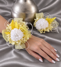 Load image into Gallery viewer, Yellow &amp; white everlasting flowers corsage &amp; buttonhole AB2158 - School formal, prom, graduation
